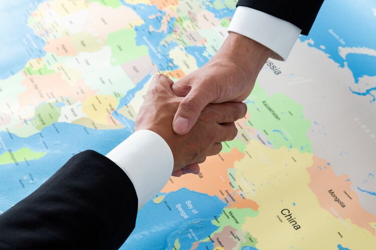 安倍元首相が重要視した「インドの引き込み」は世界をどう変えた？