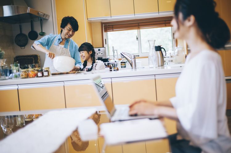 仕事に家事に忙しい人必読! 15分で夕食が作れちゃう魔法のレシピ