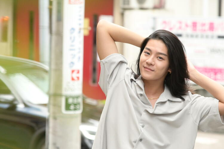 土ドラ『浅草ラスボスおばあちゃん』出演の長田光平。今の癒しは観葉