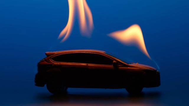 「EV 炎上」バッテリー炎上事故が世界各地で発生している