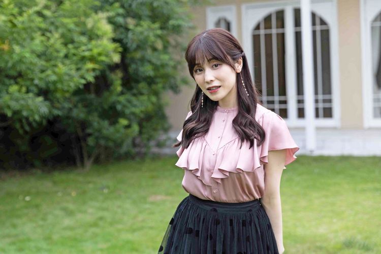 「動」というよりは「静」。キャスター松雪彩花が30歳を迎えて決意したこと