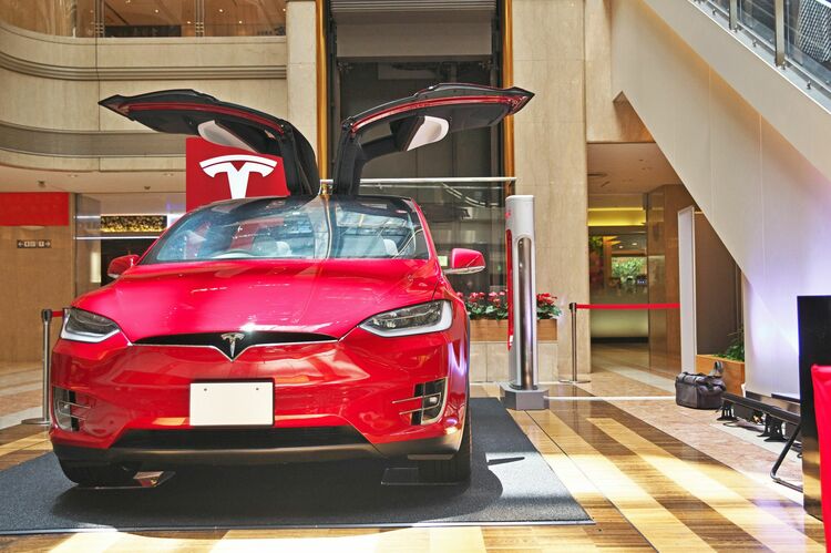 発言や株価に注目が集まるEV推進の旗手イーロン・マスクの功罪