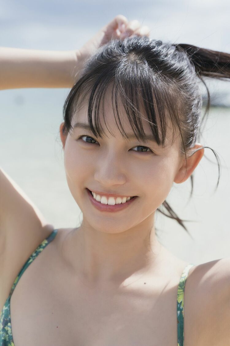 仮面ライダーギーツ』で注目を浴びた志田音々がデジタル限定写真