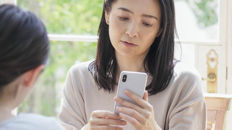 ようやく値下げになった携帯料金。プラン変更者は２割の現実