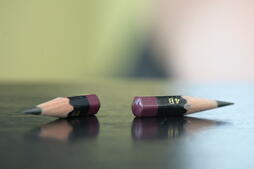 ▲落合さんの筆箱に入っていた短い鉛筆