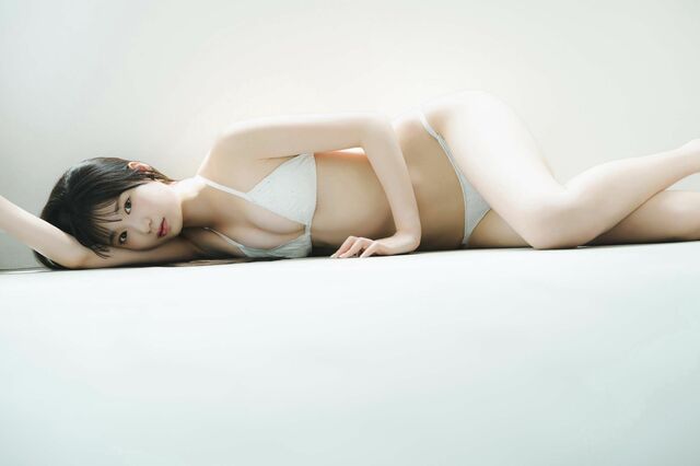 百田汐里の‟無垢”が詰まった最新デジタル写真集が完成！