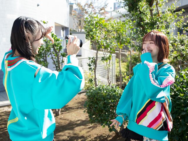 内藤るなが“100億点の被写体”と絶賛した青山菜花の“開花前夜”ショット