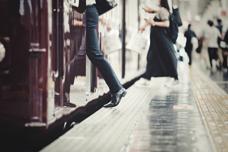 「リモートワーク」「人口減少」…これからの鉄道会社の行く末は？