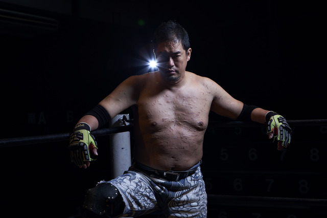 デスマッチ・チャンピオンは自らの挫折をどう乗り越えたか？