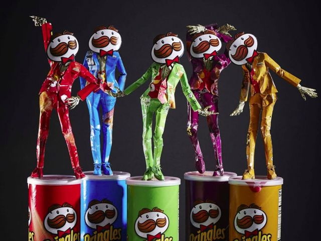 子どもと一緒に！ おやつで食べた空箱を使ったアート作品