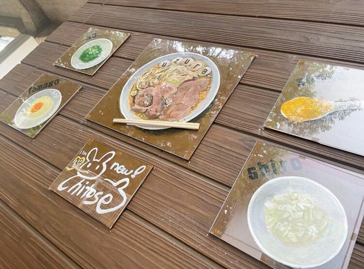 ラーメン画家・新チトセ「脂絵のきっかけは推しの二郎が休業したから