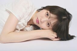  舞台『ブラック・コメディ』でヒロインを演じる市川美織「毎日が刺激的です」