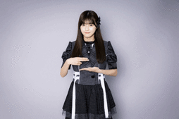 異彩を放ちつつ人気急上昇中！ 表現するアイドル・AsIs(アズイズ)！