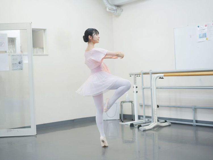 AKB48山内瑞葵 クラシックバレエに再挑戦！ 連載『ずっきーのダンス