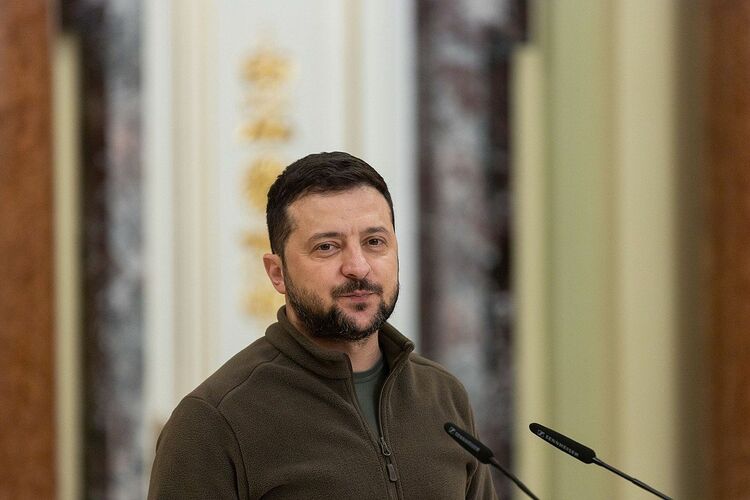 ゼレンスキーはなぜウクライナ語だけを公用語にしたのか?