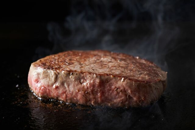 ジューシーな肉を焼くたった一つのポイント