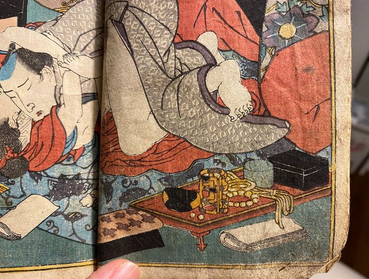 江戸から大正へ続いたアダルトショップ「四ツ目屋」ってなに？