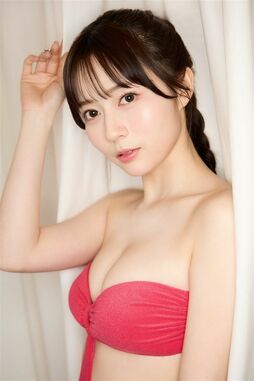 ▲『全方位無敵彼女』より　撮影：Takeo Dec.