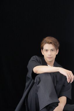 俳優・監督・ミュージシャンとして活躍する森崎ウィン「ずっと歌は続けていきたい」