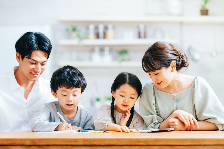 記憶力に発想力! おうち時間は脳みそフル回転で遊ぼう