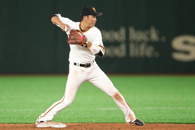 【27枚限定】坂本勇人選手　2017年　WBC 実使用　ジャージカード WBC坂本勇人ユニホーム （Amazon.co.jp: ・坂本勇人 侍ジャパン