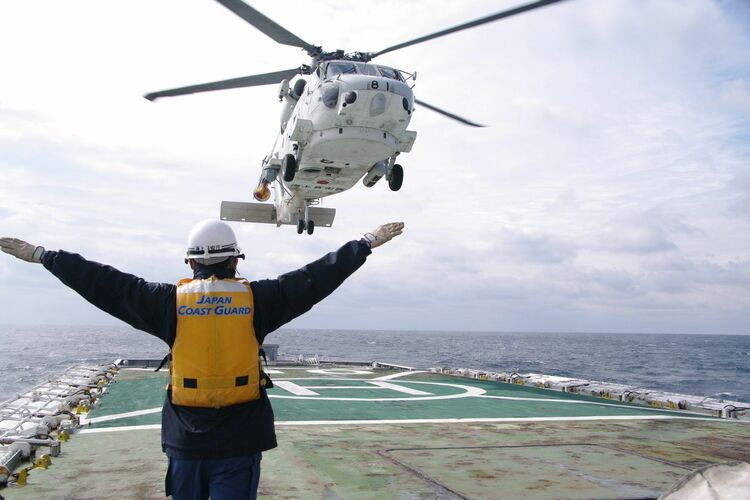 自衛隊と海上保安庁。得意分野を担うことで国家のパフォーマンスは最大になる