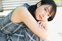 9等身美女・山崎あみが水着やランジェリーに初挑戦した待望の写真集、ついに発売！