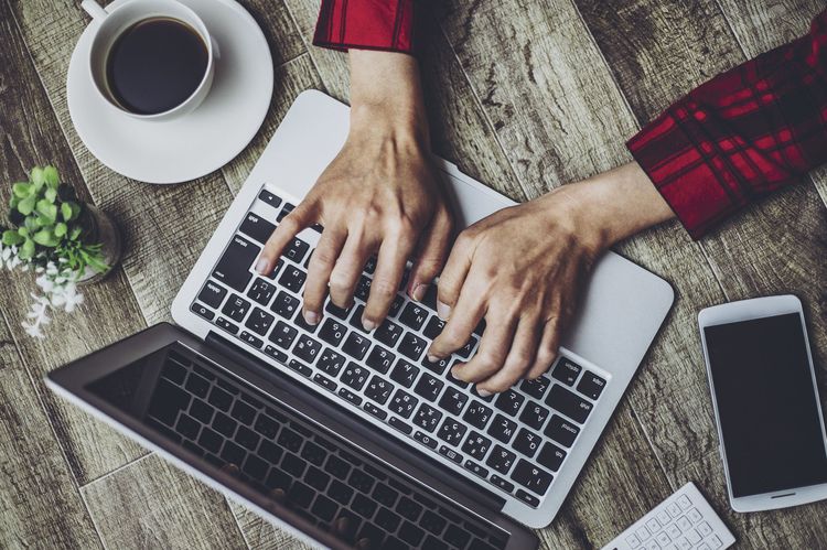 月収100万！ 介護ブロガーはなぜ稼げるのか？ そのシンプル＆合理的な方法