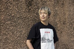 身近な人と別れても渡米した村本大輔の信念「アメリカでは思想のないヤツが浮いてた」