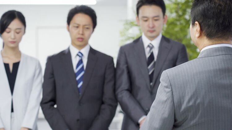 マネジメントの基本。ほめるのも叱るのも長すぎるのは逆効果!