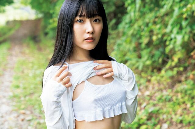 ハイレグプリンセス林田百加「バストトップはリアル？ フェイク？」