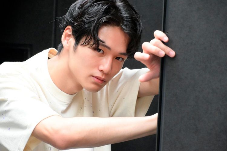 『ボイス2』で存在感を示す中川大輔が愛するラジオと建築を語る!