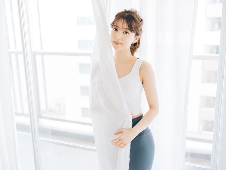 自粛疲れに効果的!美人ヨガインストラクターが教える“メンズヨガ”入門編