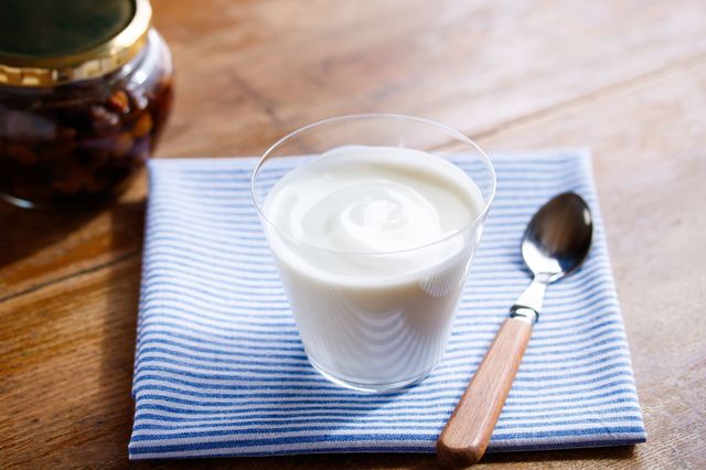 健康になりたいなら、ヨーグルトはディナーのあとで