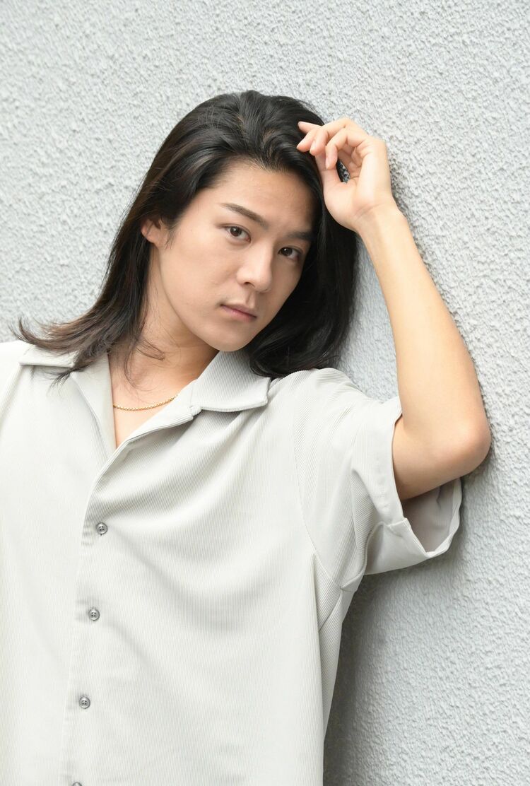 土ドラ『浅草ラスボスおばあちゃん』出演の長田光平。今の癒しは観葉