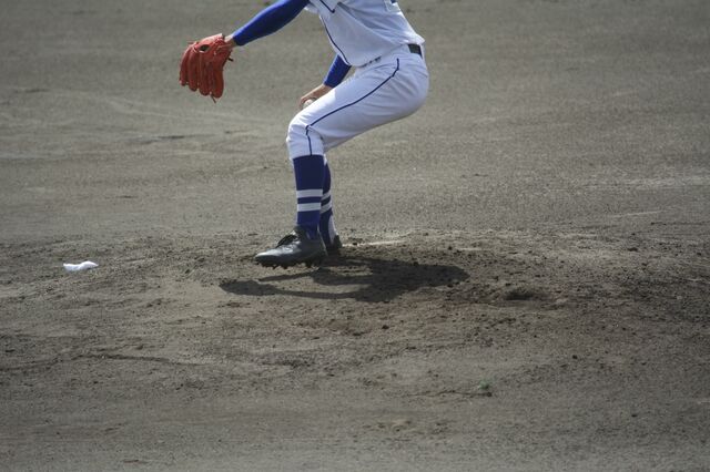 燕の不死鳥・館山昌平の背番号《25》は村田修一へのライバル心から