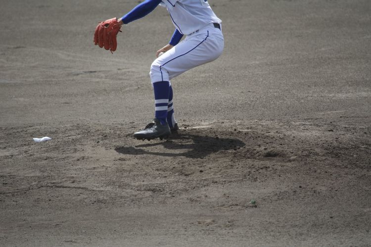 燕の不死鳥・館山昌平の背番号《25》は村田修一へのライバル心から