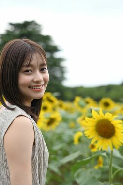 中川絵美里『そっと、切り取る』　撮影 : 中川絵美里