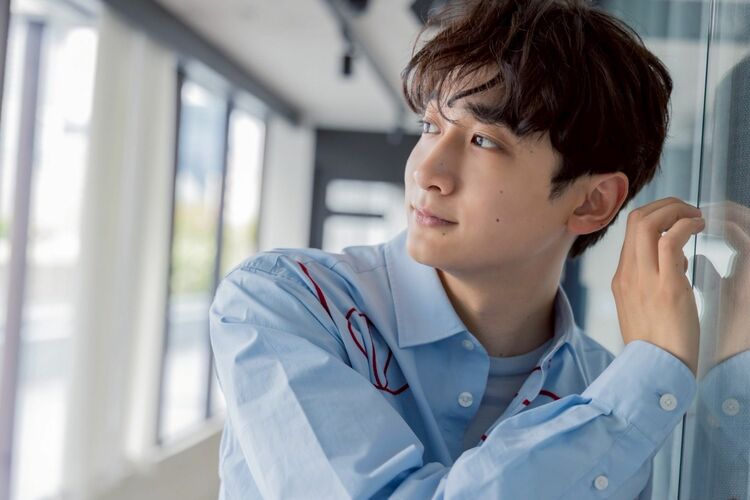 大切なのは“ワクワクすること”。30歳を迎えた小関裕太の大人像とは