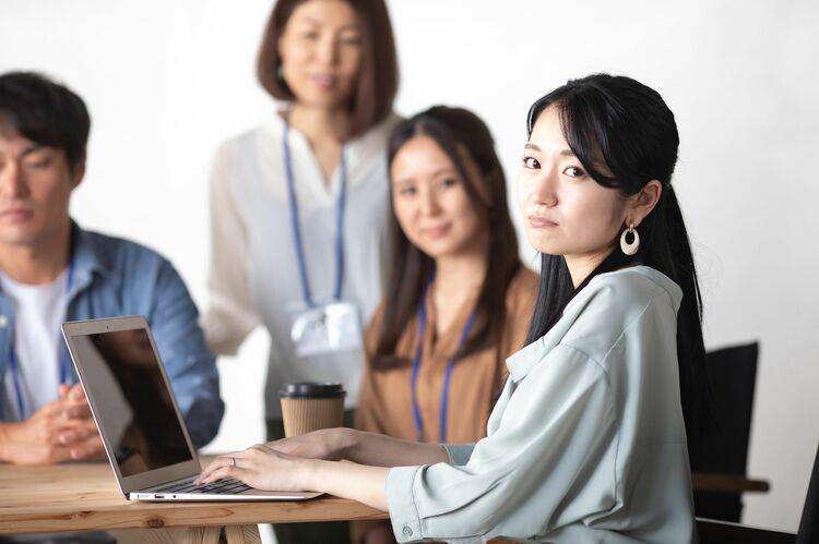 自分を憂うつにする人に気を遣ってしまう…を回避する方法
