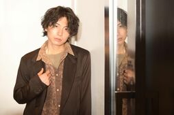 怪我をもいとわない20代から、作品を楽しむ30代ヘ――俳優・宮崎秋人の挑戦と進化