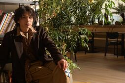 怪我をもいとわない20代から、作品を楽しむ30代ヘ――俳優・宮崎秋人の挑戦と進化
