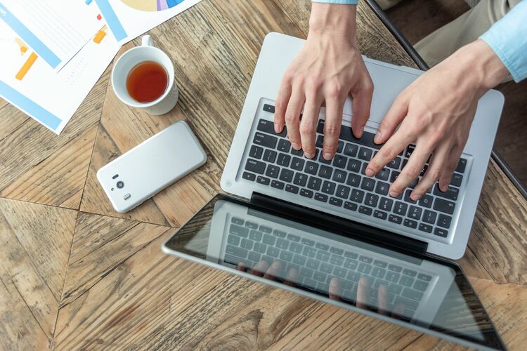 イギリスの開発者が正社員ではなくあえて契約社員を選ぶのはなぜ？