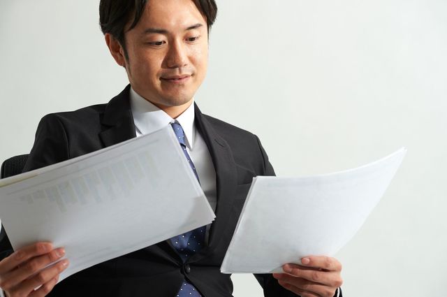 Ａ３用紙を使い続ける会社は生産性が低い