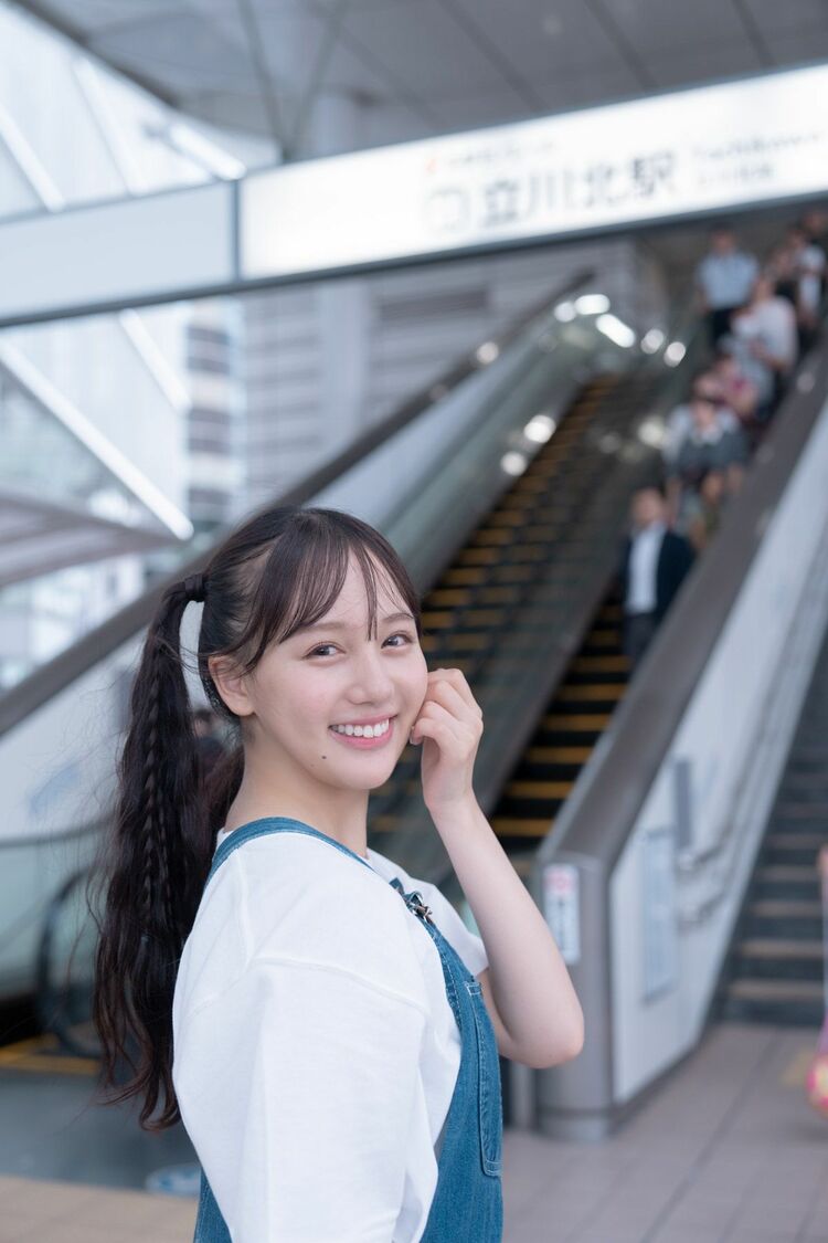 麻丘真央 サイン入りポラロイド 22/7 麻丘真央 立川で恋する真央編 | 22/7 麻丘真央 恋する東京