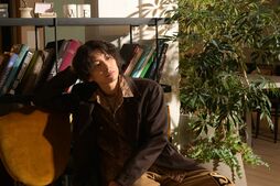 怪我をもいとわない20代から、作品を楽しむ30代ヘ――俳優・宮崎秋人の挑戦と進化