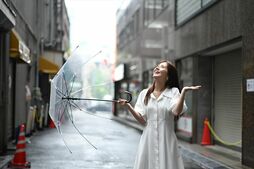 中川絵美里『そっと、切り取る』　撮影 : 中川絵美里
