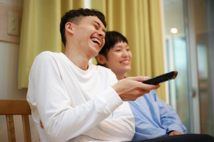 千原ジュニア、ピース又吉、大宮セブン…平日深夜はBSよしもとが熱い!