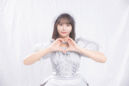 ≠ME尾木・蟹沢「新曲は、指原さんのプロデュースでアイドルをできる幸せを感じる」