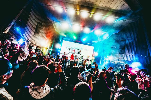 ガチャリックスピンが日比谷野音で見せた15周年への道筋